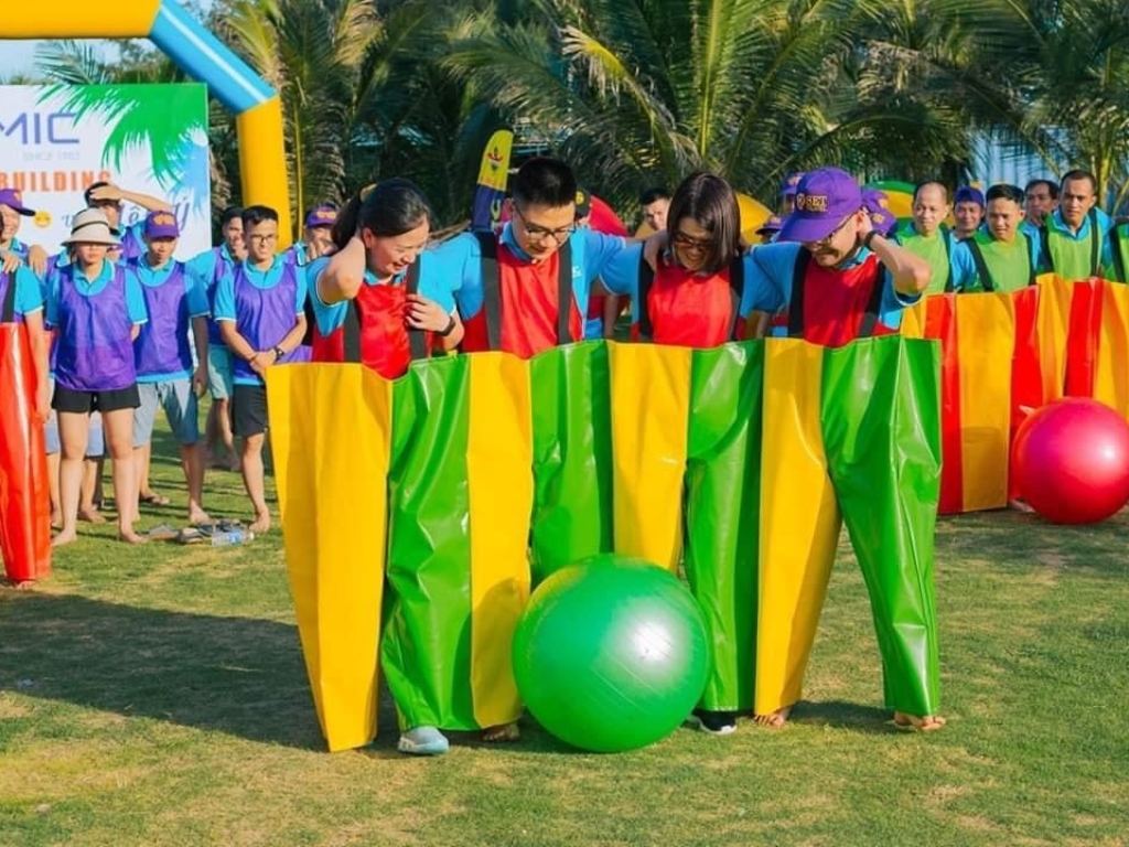 Áo nhóm giúp thu hút sự chú ý của người khác