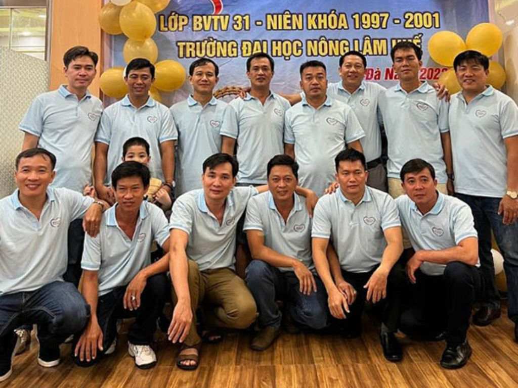 Áo họp lớp là một phần không thể thiếu