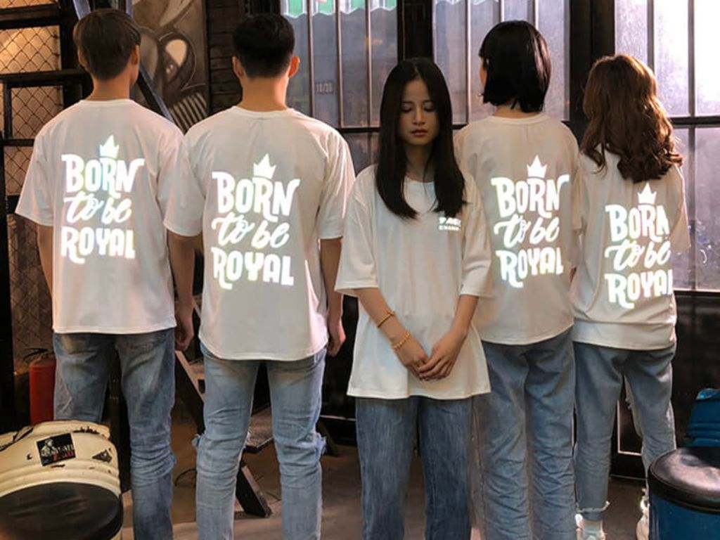 Phong cách phản quang sử dụng loại mực in đặc biệt