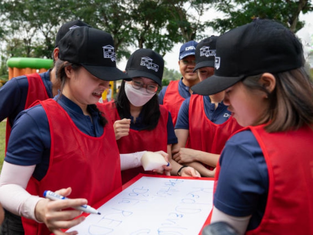 Các trò chơi team building bằng tiếng Anh giúp cải thiện kỹ năng ngoại ngữ