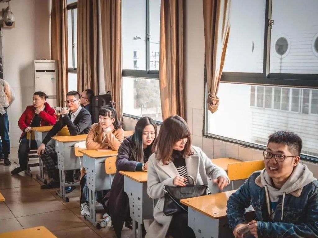 Bạn có thể khuấy động không khí ngay lập tức bằng một vài trò chơi