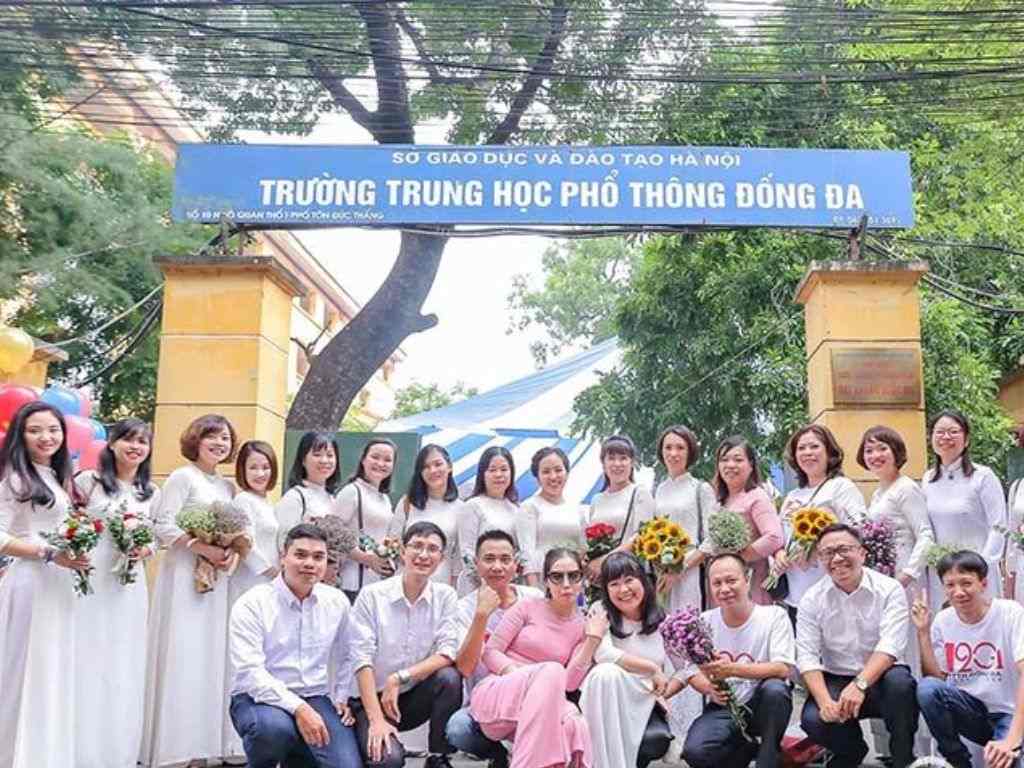 Sự tri ân dành cho thầy cô và mái trường xưa thường trở nên sâu sắc