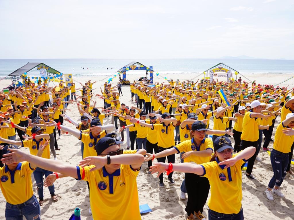 Việc lập kế hoạch tổ chức team building cho công ty giúp nhận được hưởng ứng của CBNV