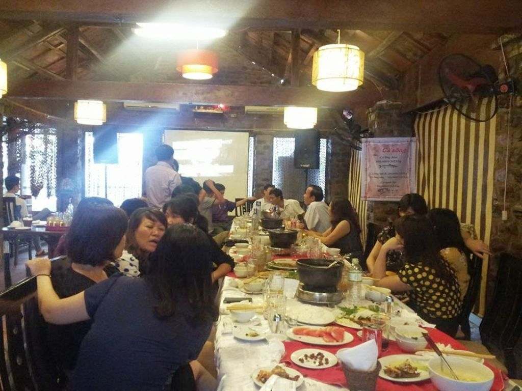Địa điểm tổ chức có ảnh hưởng lớn đến việc lựa chọn thực đơn