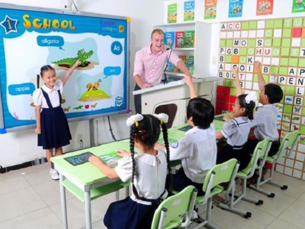 Trò chơi tập thể vui nhộn trong lớp học giúp học sinh giải tỏa căng thẳng