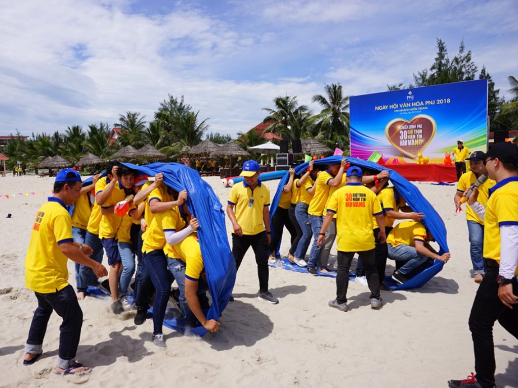 Áo team giúp tăng tinh thần đồng đội