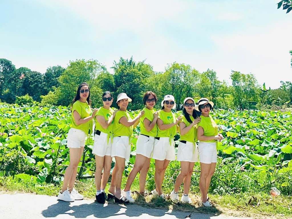 Team sống ảo muốn ghi lại những kỷ niệm một cách sành điệu