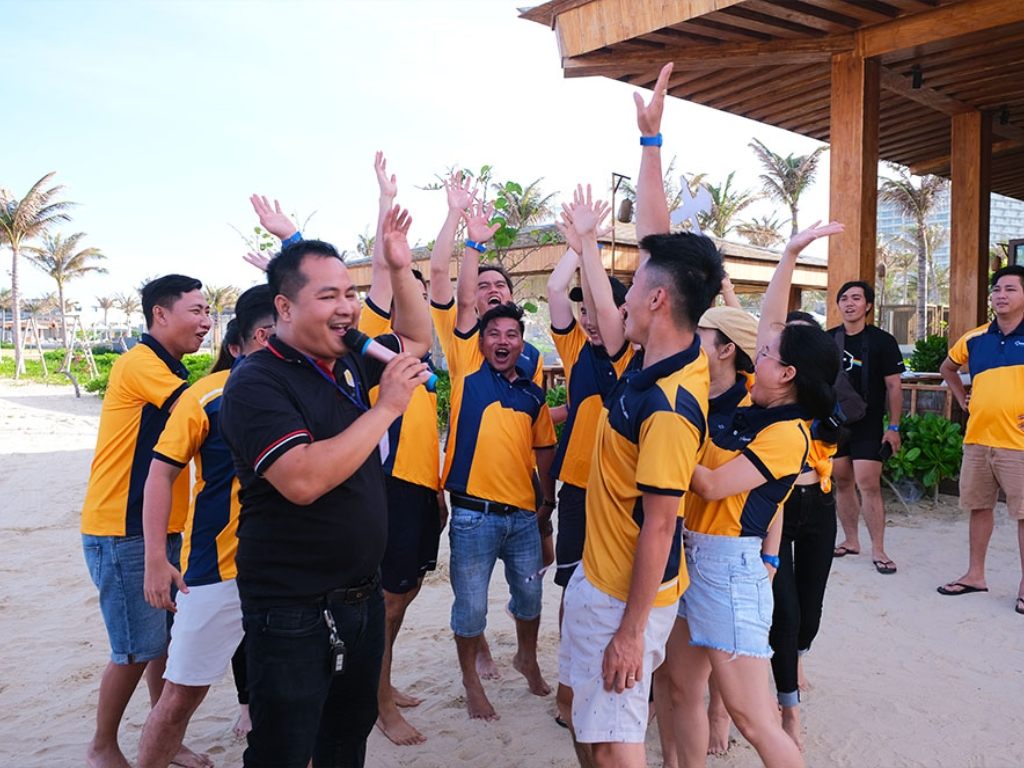 Áo team giúp tăng thêm sự hào hứng và quyết tâm cho mỗi đội khi thi đấu