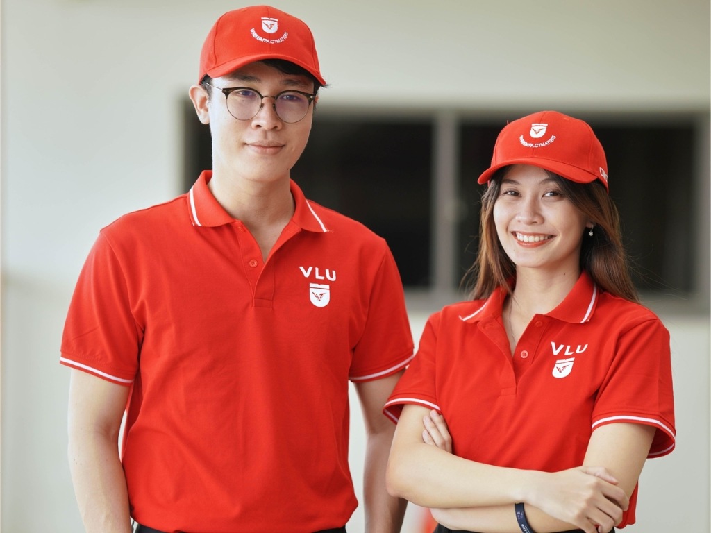 Áo polo đồng phục in logo trường Đại học Văn Lang
