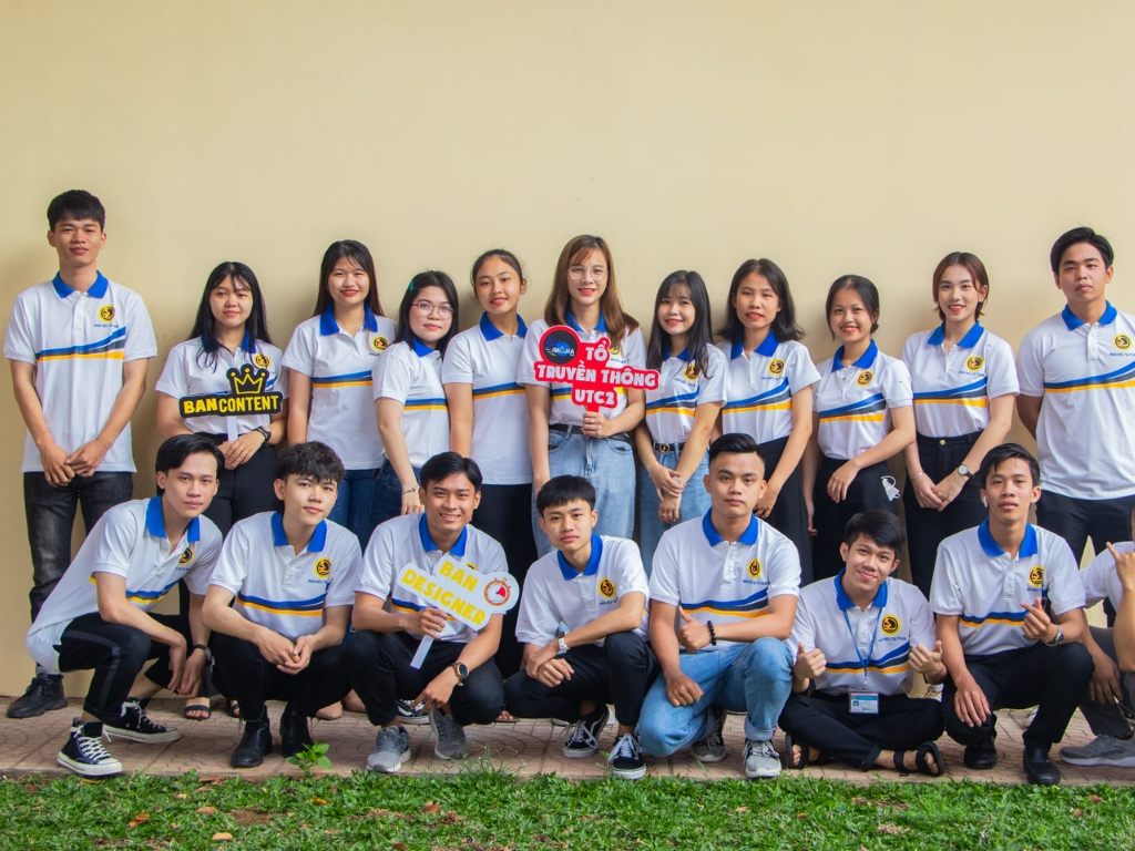 Áo đồng phục câu lạc bộ trường Đại học Giao thông Vận tải