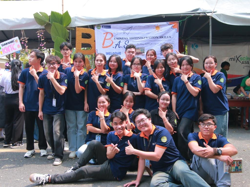 Đồng phục áo câu lạc trường Đại học Nông Lâm