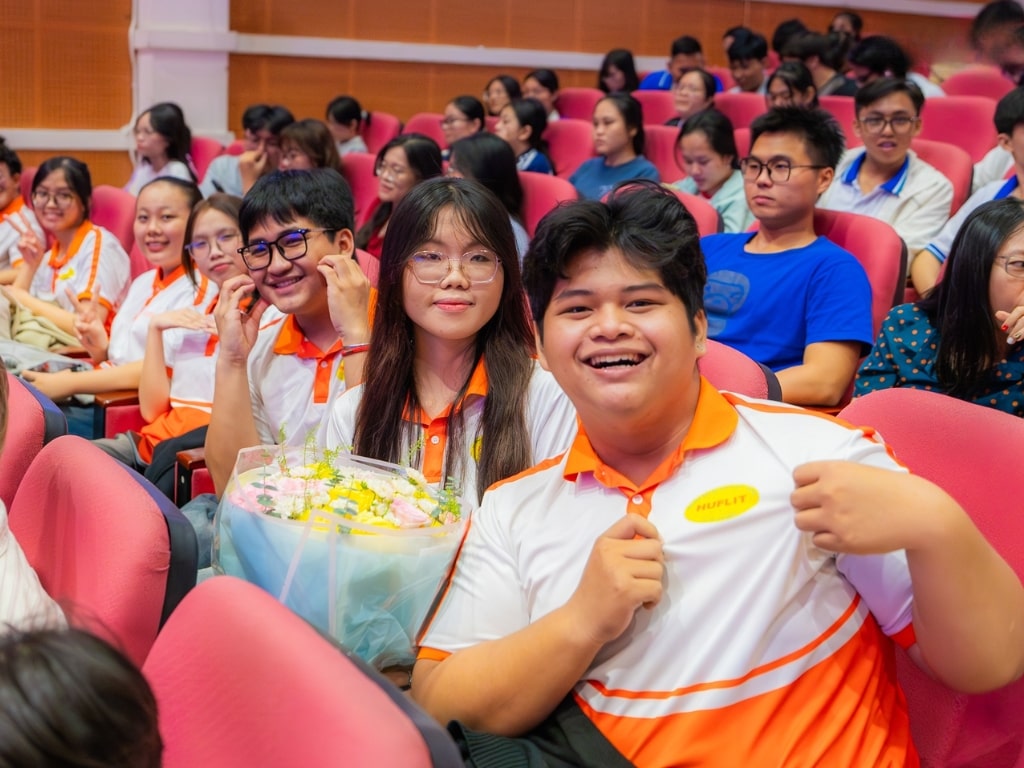 Áo polo đồng phục huflit