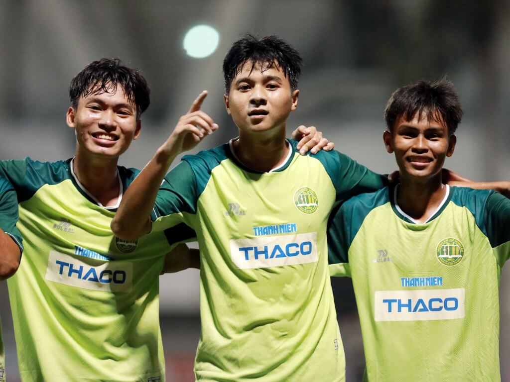 Áo đồng phục trường đại học nông lâm tp hcm cho câu lạc bộ bóng đá