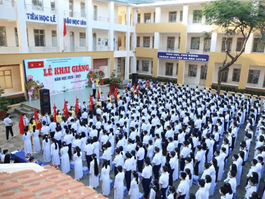Chiếc áo lớp là vật kỷ niệm