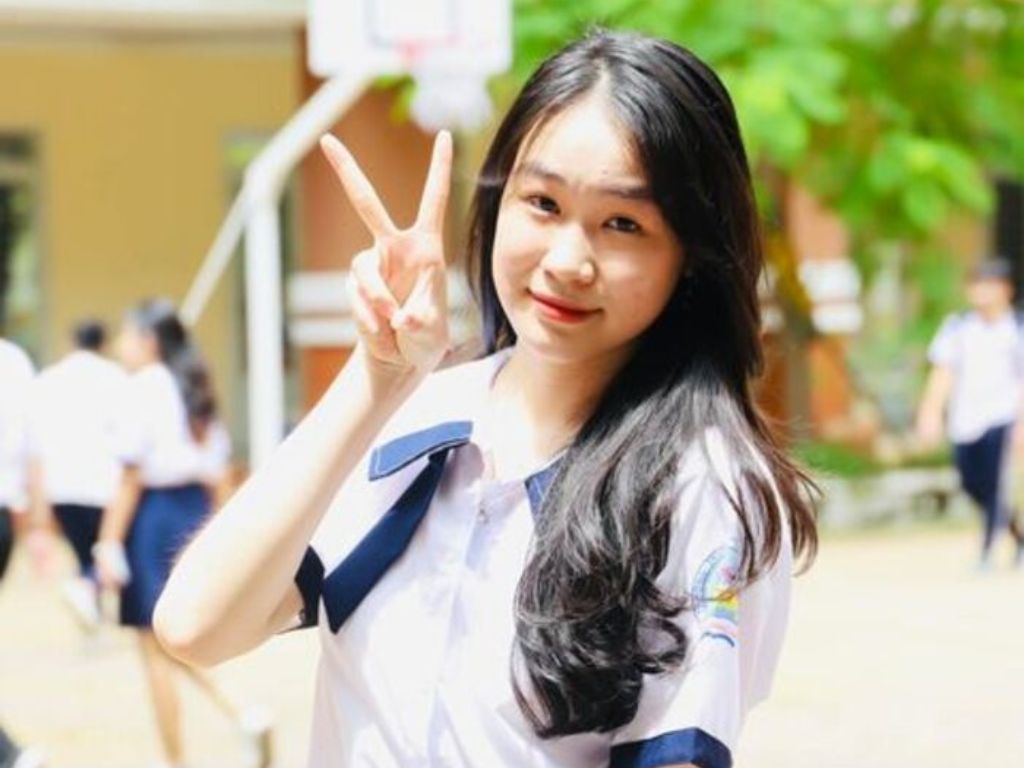 Đồng phục chất lượng với đường may kỹ lưỡng sẽ đảm bảo áo bền đẹp