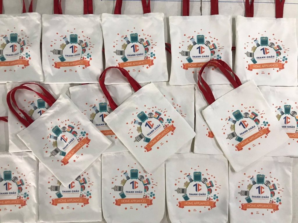 Túi vải canvas in logo là công cụ marketing di động hiệu quả