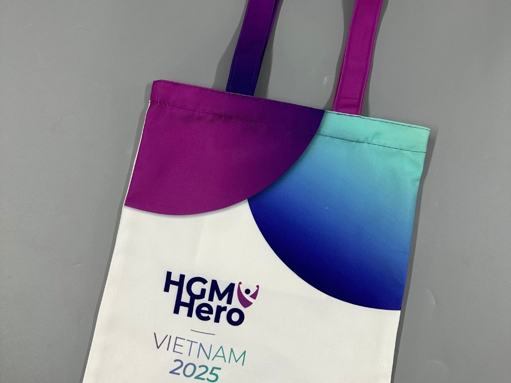 Hình in càng phức tạp thì bảng giá túi vải canvas càng cao