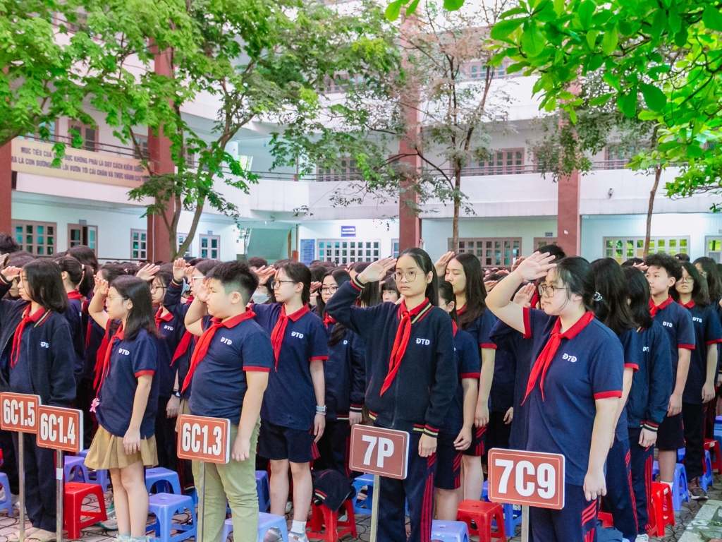 Áo polo đồng phục trường Đoàn Thị Điểm