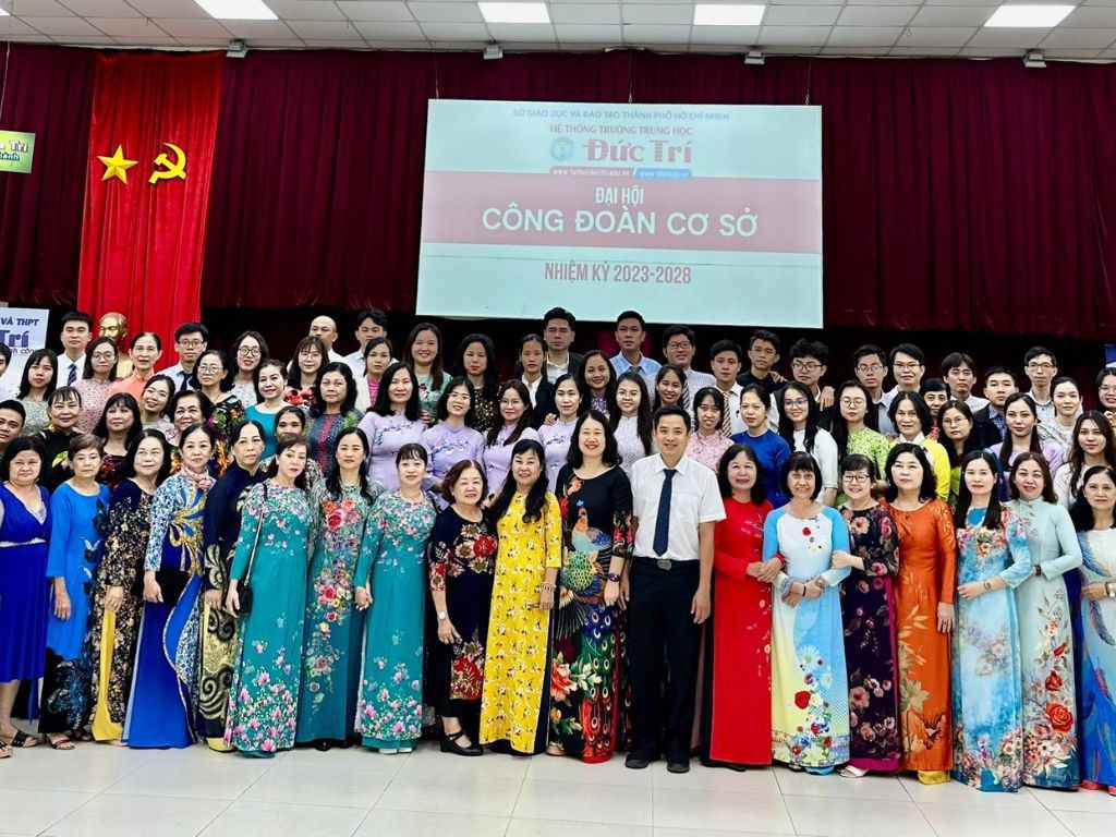 Bạn nên ưu tiên sự thoải mái khi chọn vải may đồng phục