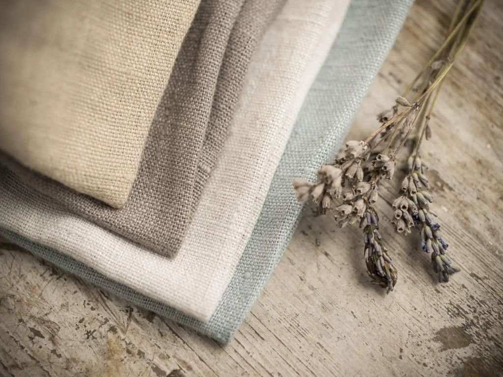 Vải Linen cũng là một chất liệu có nguồn gốc từ thực vật
