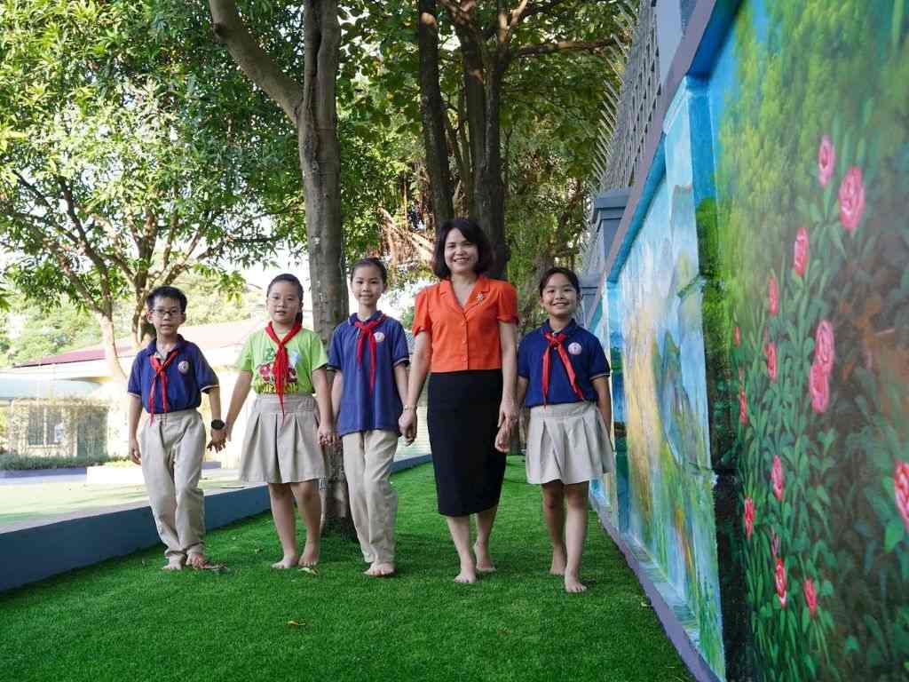 Trang phục đúng kích cỡ không chỉ giúp các bé thoải mái vận động