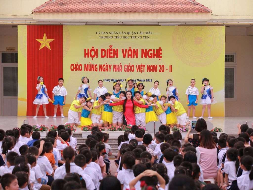 Chọn đồ quá vừa khít, chỉ sau vài tháng đã bị chật