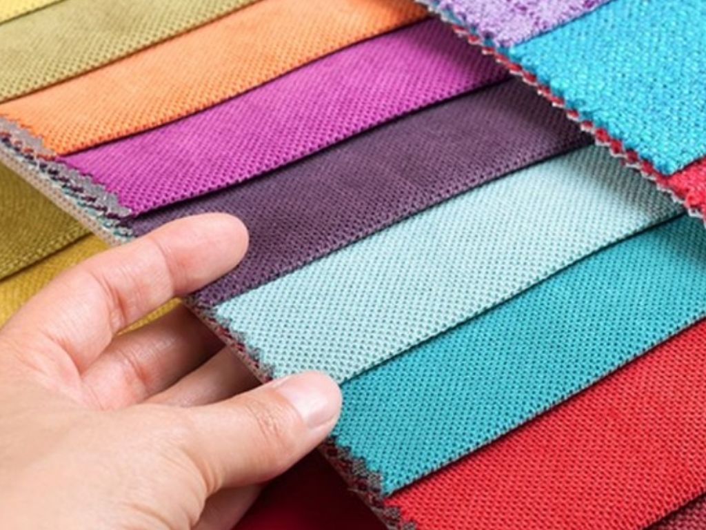 Bạn nên chọn chất liệu tốt khi may đồng phục