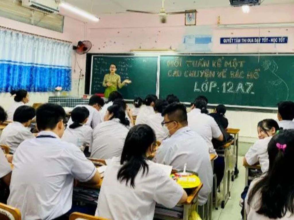 Trang phục đúng form giúp các em tự tin hơn