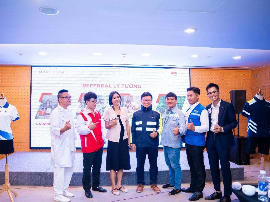 Nhất Khoa giúp bạn tìm hiểu về trường THPT Trần Hữu Trang