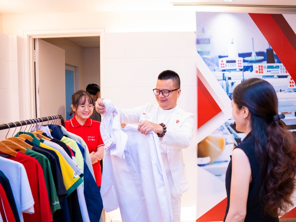 Nhất Khoa Uniform chuyên sản xuất đồng phục du lịch theo yêu cầu