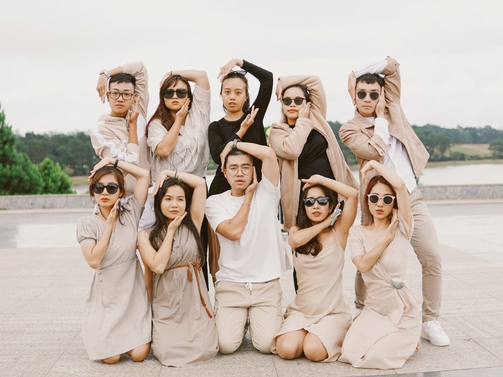 Set đồ tone sur đi du lịch