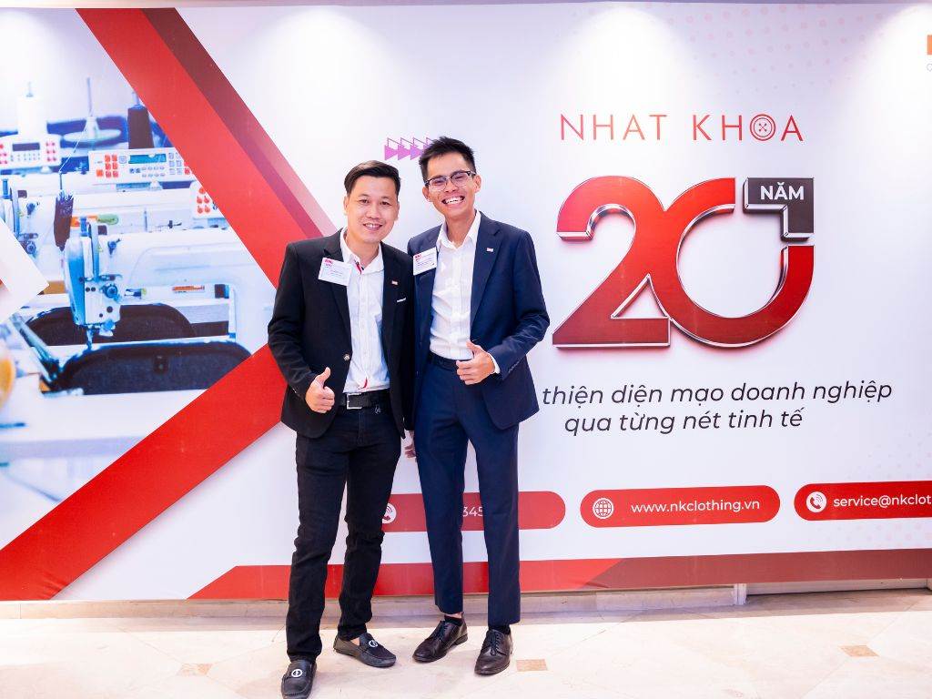 Nhất Khoa sẽ giúp bạn tìm hiểu về trang phục tái chế cho nam