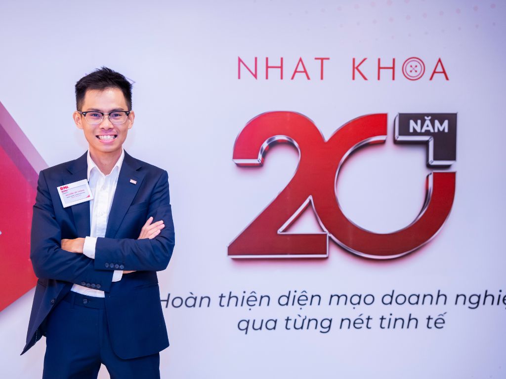 Nhất Khoa giúp bạn tìm hiểu tên trang phục tái chế