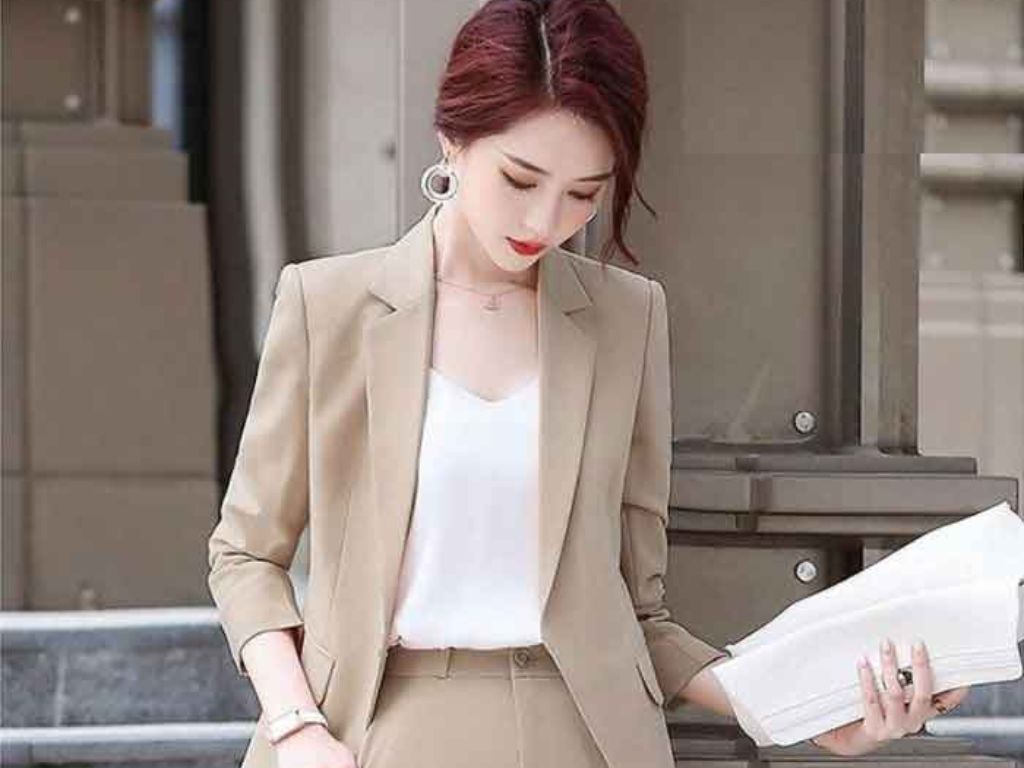 Chiếc áo vest là một công cụ layering tuyệt vời