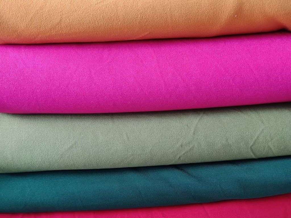 Bạn nên ưu tiên sự thoải mái khi chọn vải may đồ