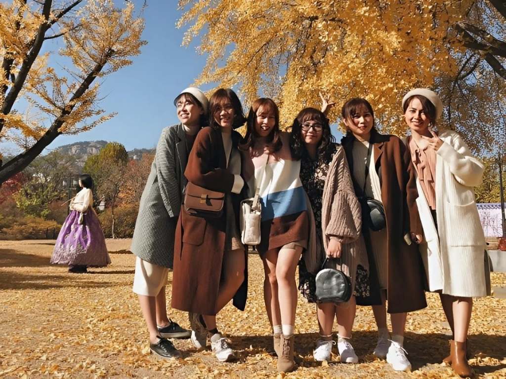 Bạn nên chọn trang phục đi du lịch đúng với điều kiện thời tiết sẽ giúp bảo vệ sức khỏe