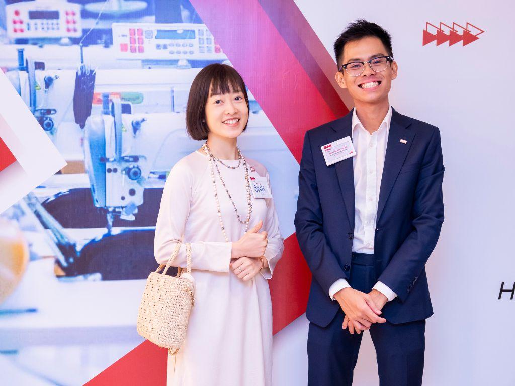 Nhất Khoa sẽ giúp bạn chọn chân váy dài công sở