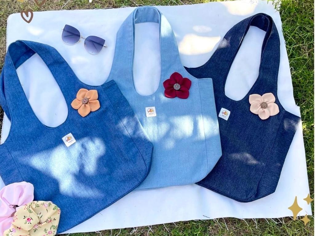 Túi tote jean chất lượng phải có đường may chắc chắn