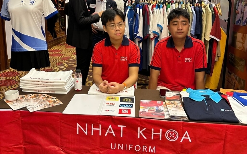 Nhất Khoa Uniform là đơn vị chuyên cung cấp các giải pháp đồng phục du lịch