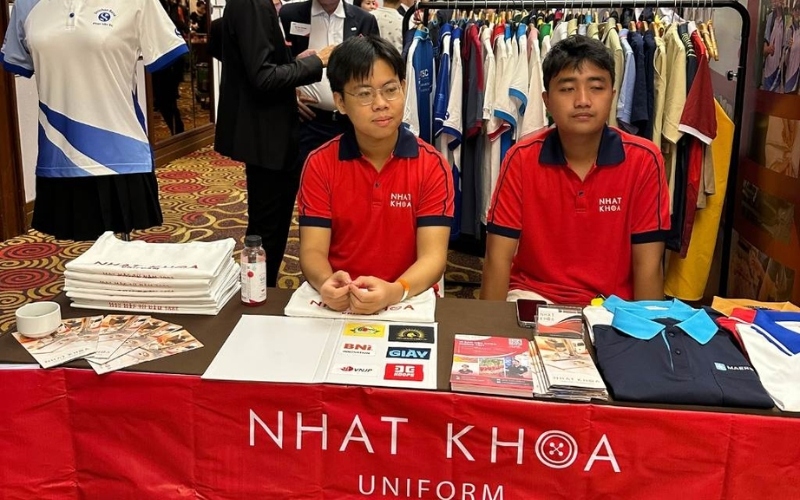 Nhất Khoa Uniform nhận may in đồng phục Đại học Nông Lâm