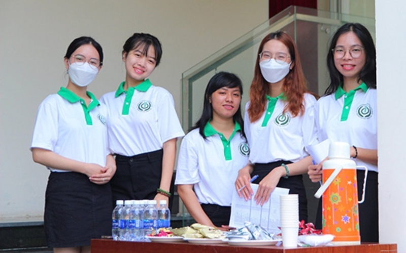 Đồng phục trường Đại học Nông Lâm