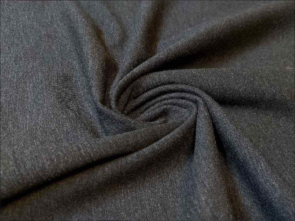 Bề mặt của vải tuyết mưa cao cấp có khả năng chống nhăn tự nhiên