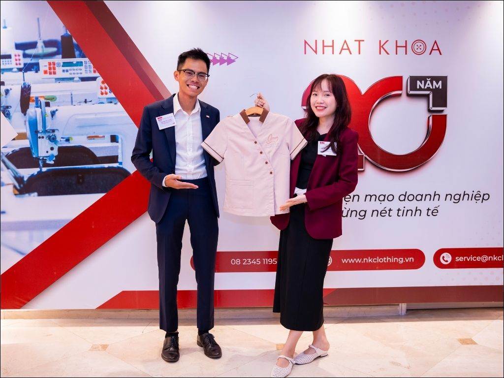 Nhất Khoa giúp bạn chọn mẫu đồng phục bếp