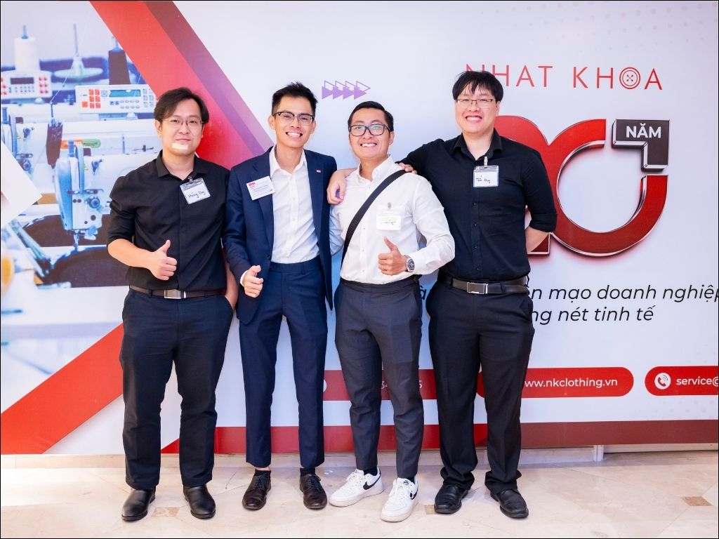 Nhất Khoa giúp bạn chọn áo đồng phục nhà hàng