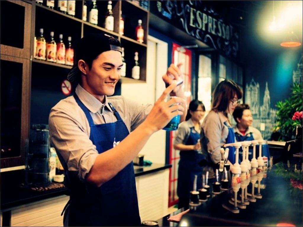 Các mẫu áo sơ mi tay ngắn, tay lỡ bằng chất liệu kaki mỏng