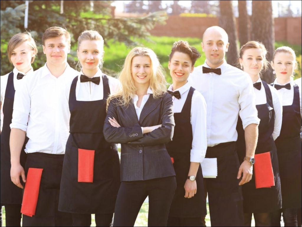 Quần đồng phục thường bị bỏ qua nhưng lại rất quan trọng