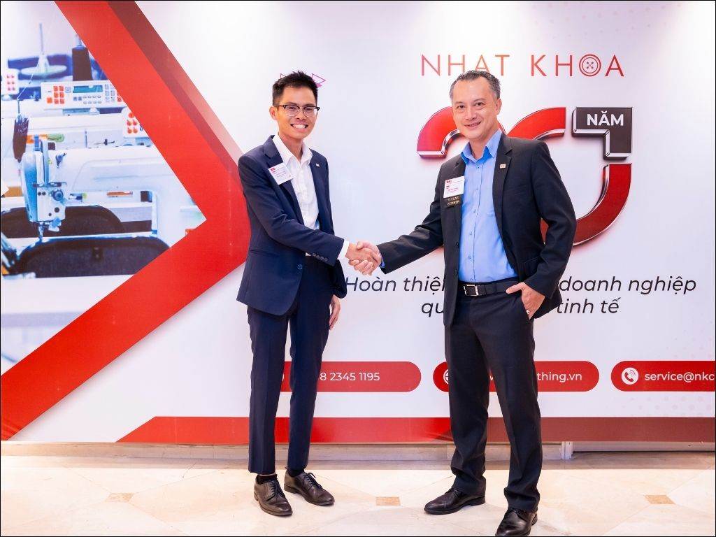 Nhất Khoa sẽ giúp bạn chọn vest nam công sở cao cấp