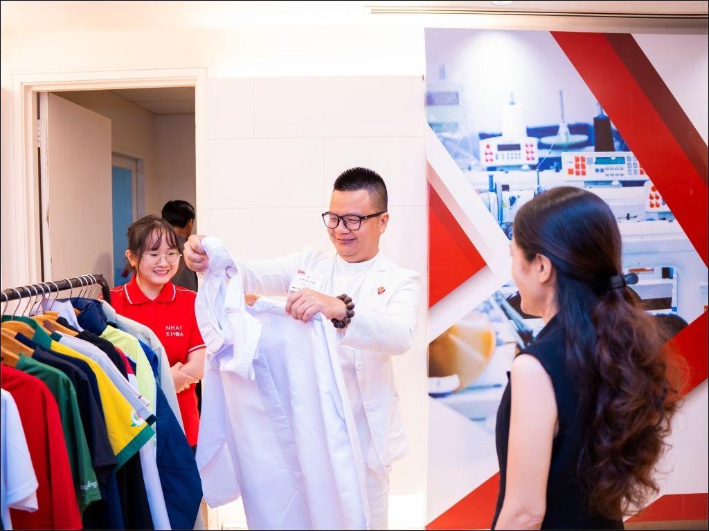 Nhất Khoa sẽ giúp bạn chọn vest nam cao cấp