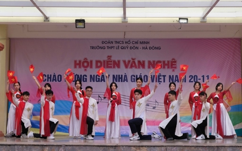 Hoạt động văn nghệ là điểm đặc sắc khi giới thiệu về trường THPT Lê Quý Đôn Hà Đông