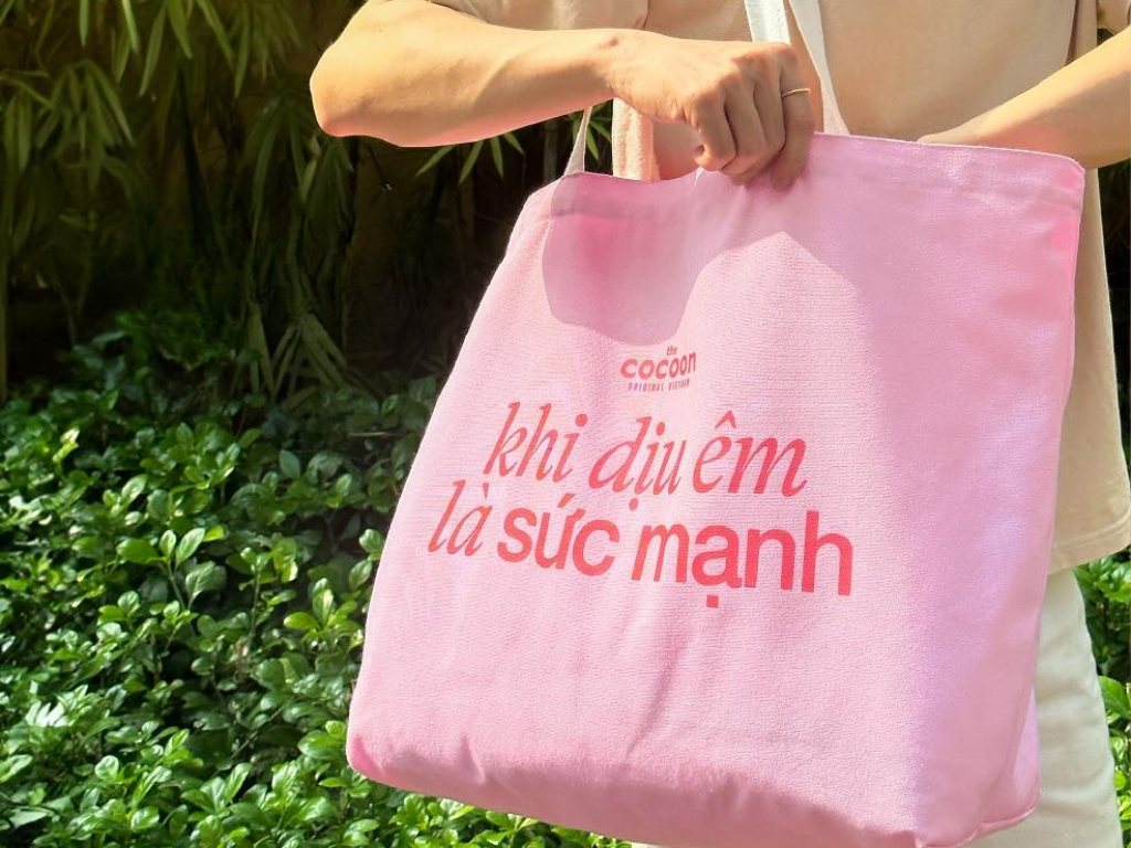 Bạn có thể tự do chọn màu sắc cho túi tote